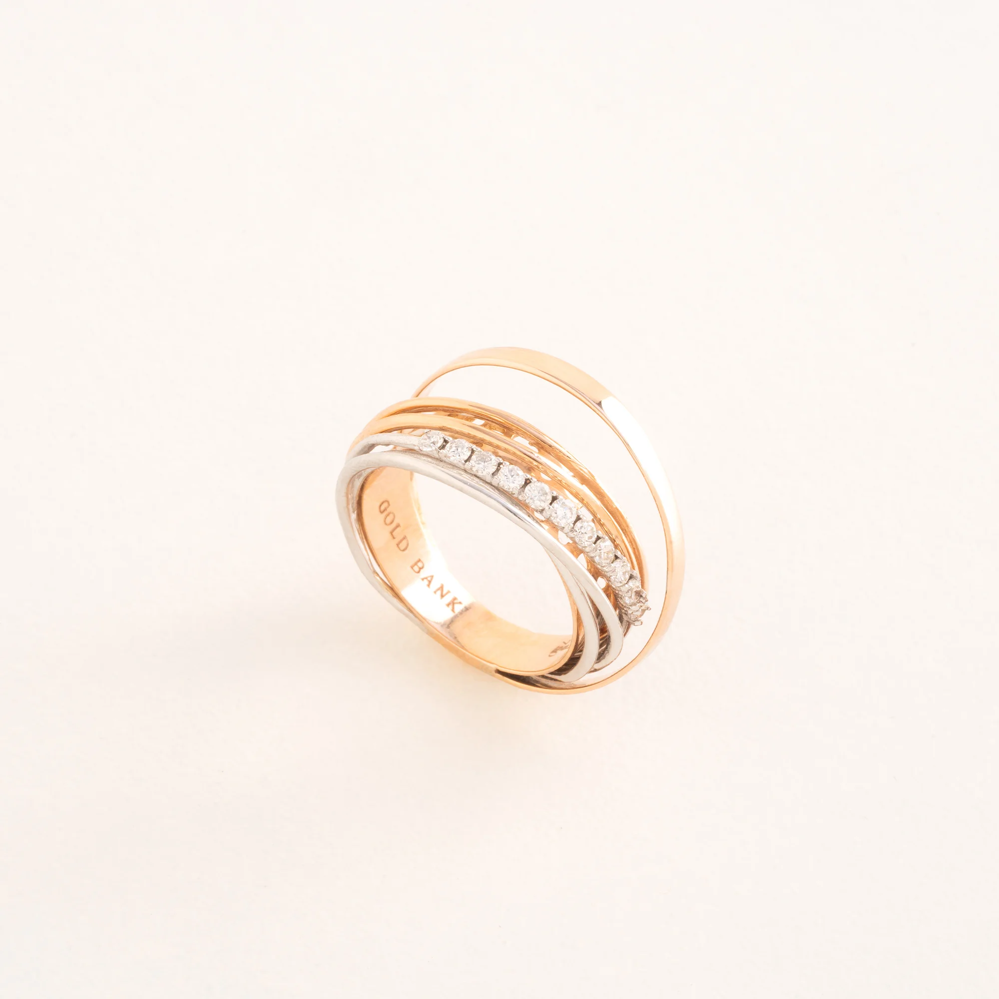 PP RG02501%201 Cocktail Ring in 18K Gold